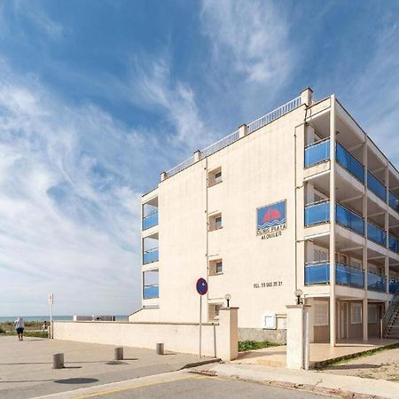 Apartamentos Denis Castelldefels Ngoại thất bức ảnh