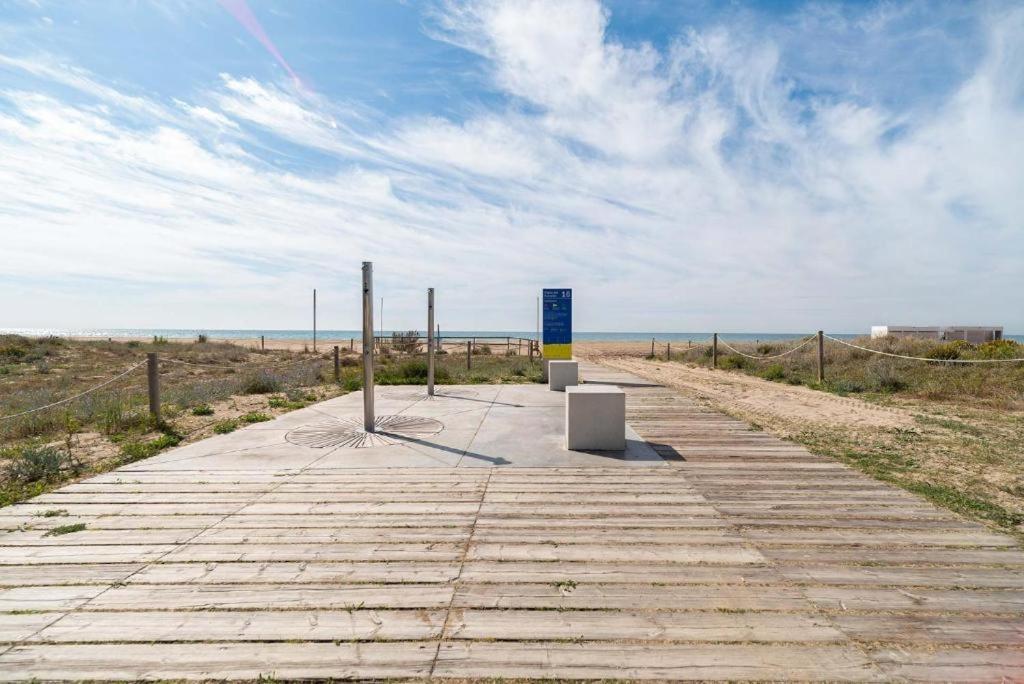 Apartamentos Denis Castelldefels Ngoại thất bức ảnh