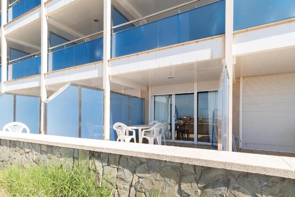 Apartamentos Denis Castelldefels Ngoại thất bức ảnh